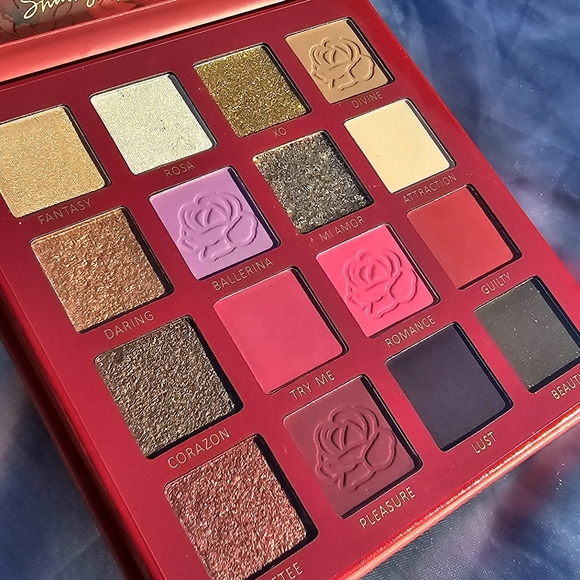 🟠 ☆ NWT ☆ BeBella "Shade of Roses" Eyeshadow Palette Red Purple White Go - Picture 3 of 7